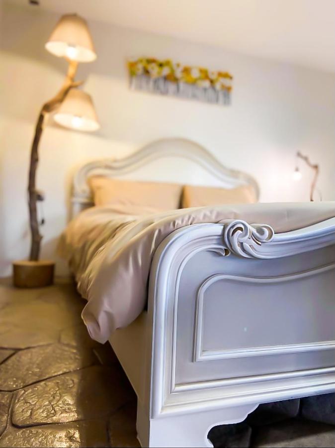 Pistachio Guesthouse, Παραδοσιακός ξενώνας Βαθύ Εξωτερικό φωτογραφία