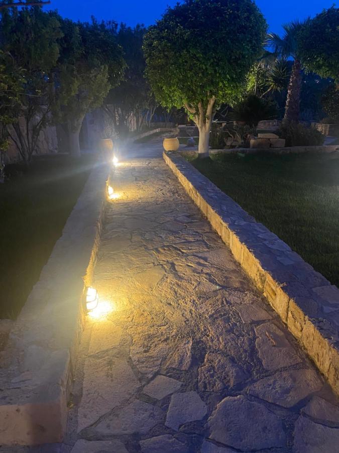 Pistachio Guesthouse, Παραδοσιακός ξενώνας Βαθύ Εξωτερικό φωτογραφία